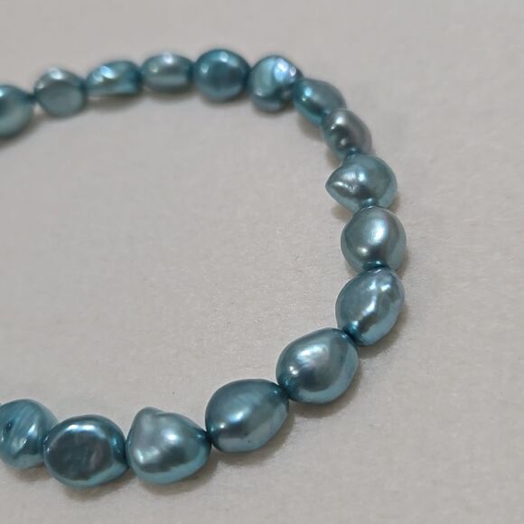Teal Pearl Bracelet - Picture 2 of 5
